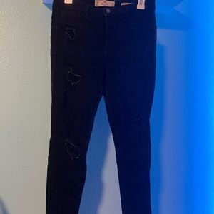 Black Hollister High Rise Ripped Jeans Size 7